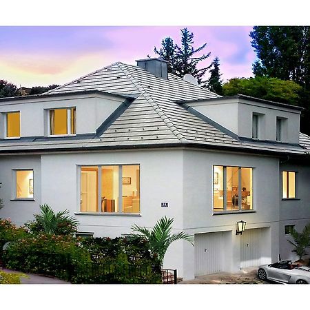 White Villa Baden Exteriör bild